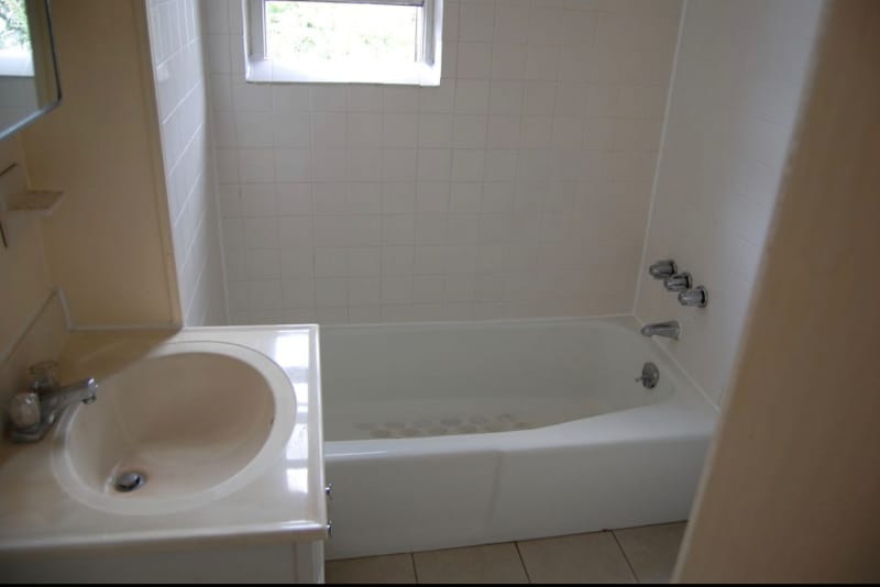 Building Photo - 40 Academy St