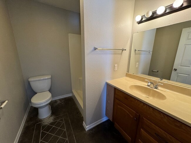 Building Photo - 2/2 Home in Sulphur Rock