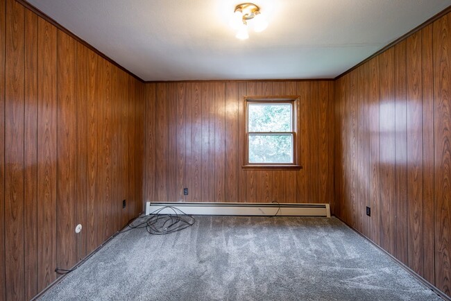 Building Photo - 7 105th St