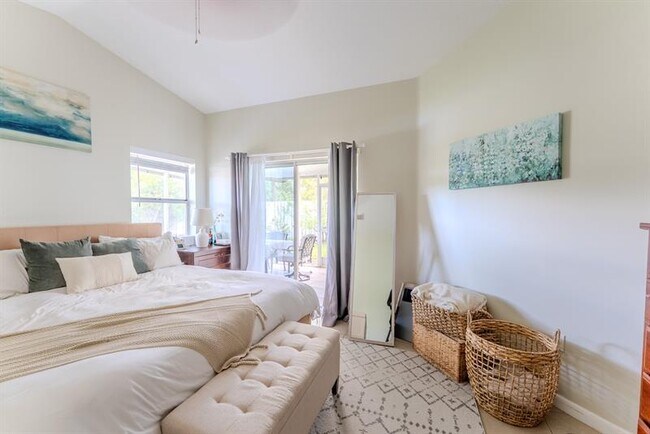 Building Photo - 1334 NW 125th Terrace