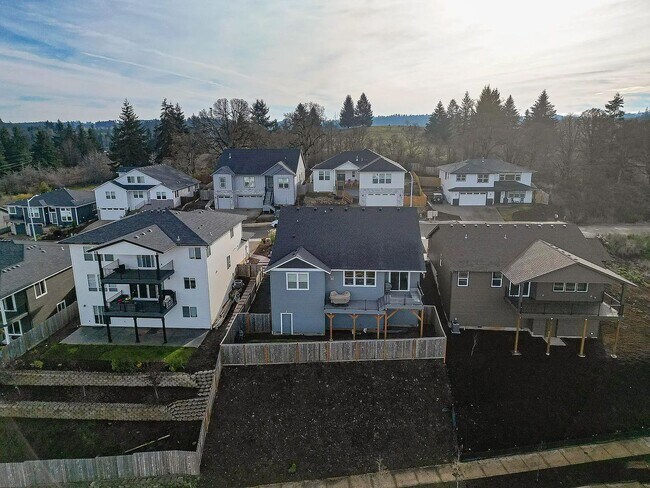 Building Photo - Modern 4BD/3BA Rental with Garage & Fenced...