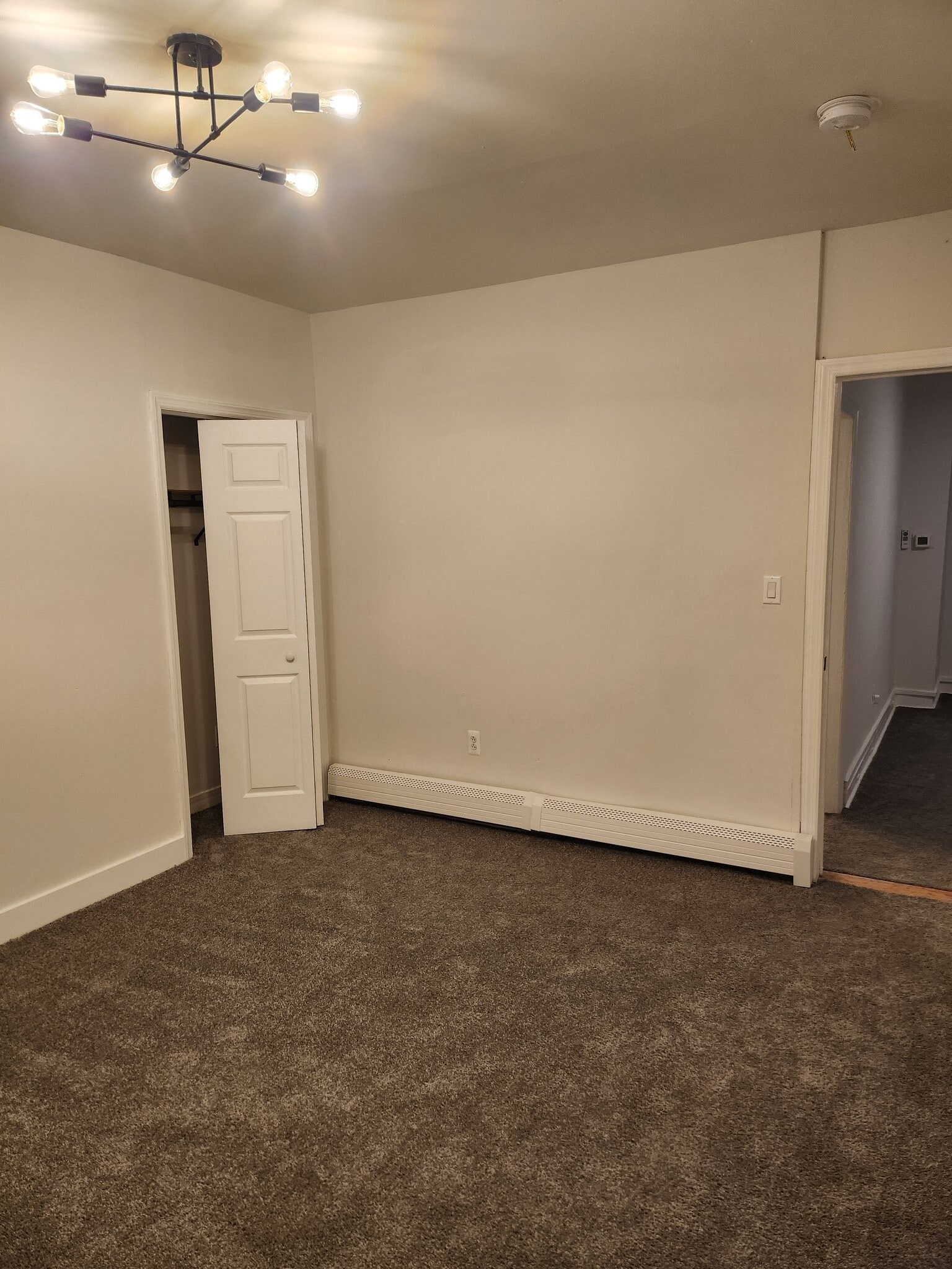 Building Photo - 46 Webster Pl