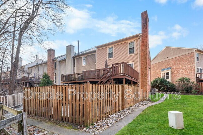 Building Photo - 5461 Grove Ridge Way