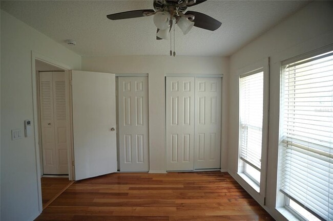 Building Photo - 5301 Carrollwood Meadows Dr