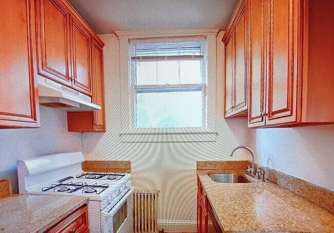 Building Photo - 1414 Gordon Ave
