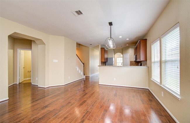 Building Photo - 17607 Memorial Falls Dr