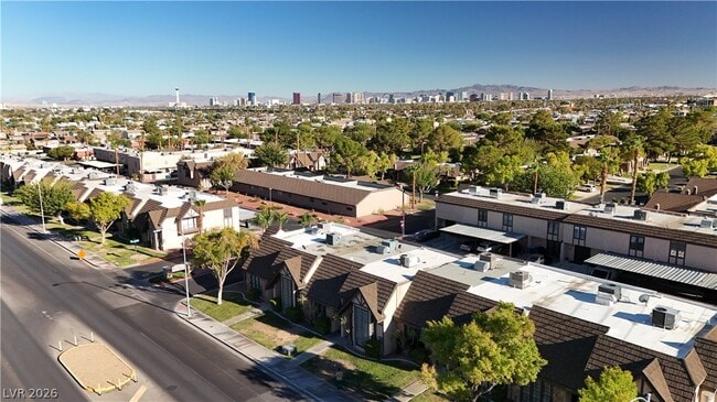 Building Photo - 6544 Ironbark Ln