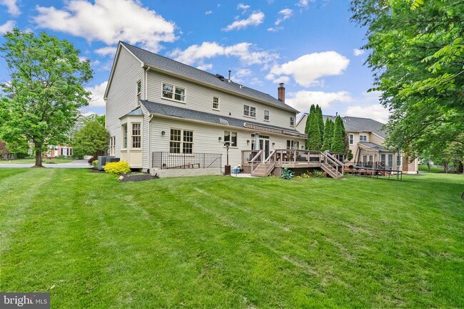 Building Photo - 4 Yellow Plum Ct