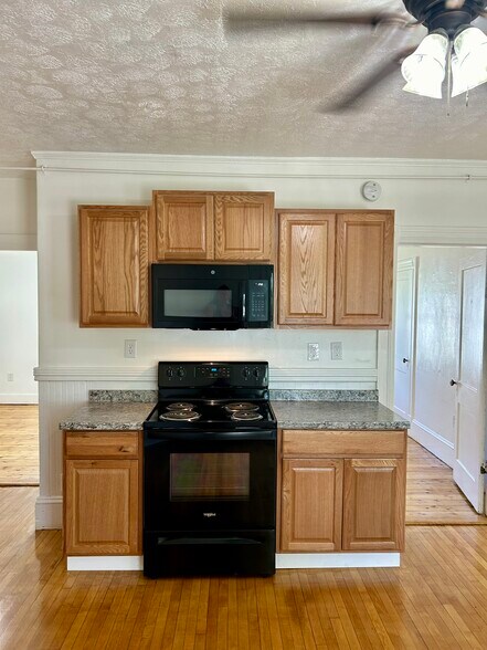 Building Photo - 59 Cotter Ct