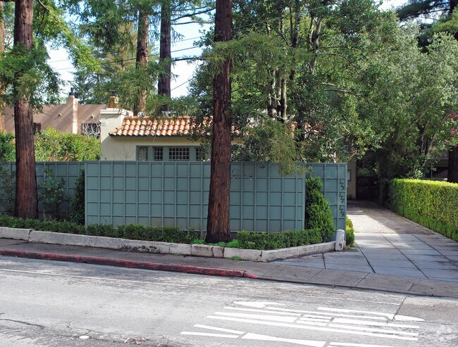 Primary Photo - 177 Miller Ave