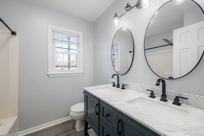 Building Photo - 4 Bedroom Home in Chesterfield County!!!! ***Available Early December***