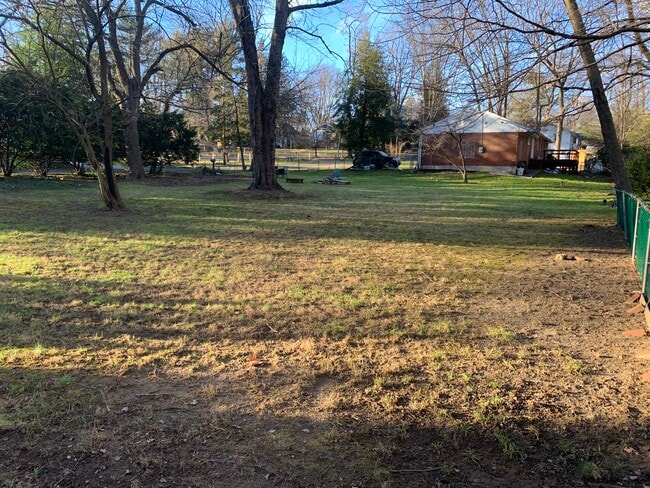 Building Photo - 46 Crooked Ln