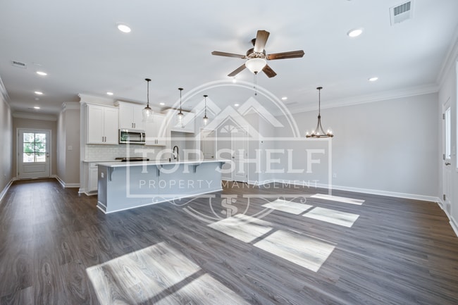 Building Photo - 3744 Silvery Wy