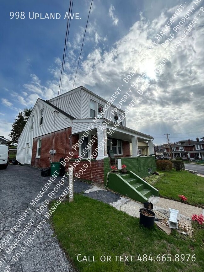 Building Photo - 998 Upland Ave