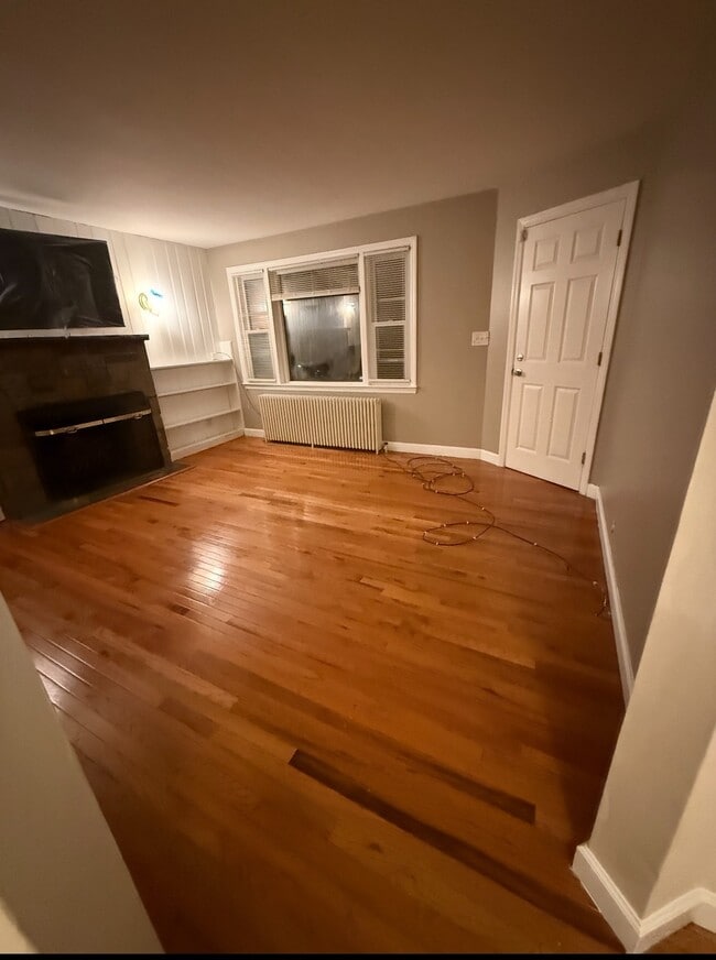 Building Photo - 24 Paragon Ln