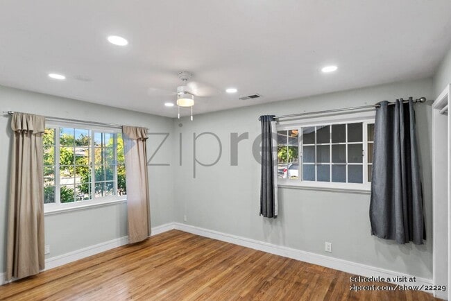 Building Photo - 1688 Merrill Dr