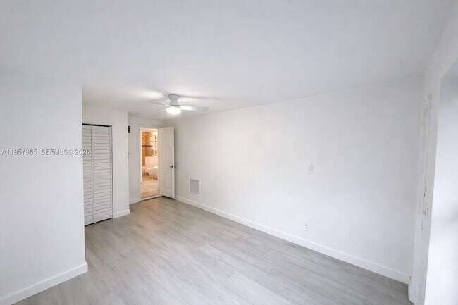 Building Photo - 501 NW 13th St