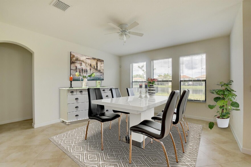 Building Photo - 8885 Sea Chase Dr