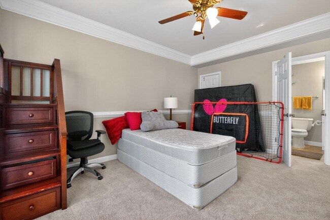 Building Photo - 401 Hilton Head Ct