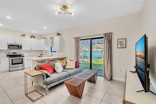 Building Photo - 20433 NW 4th Ave