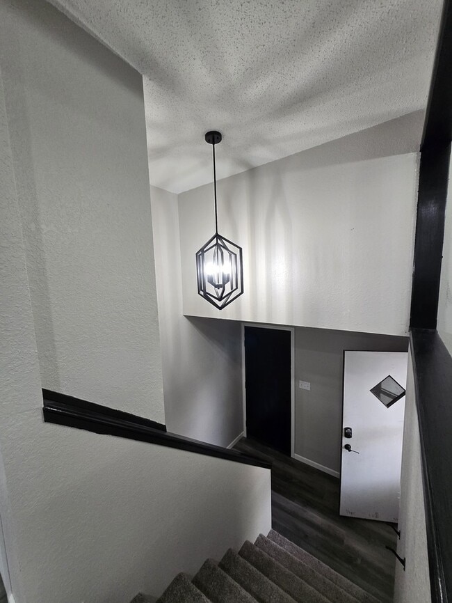 Building Photo - 5011 4th Ave N