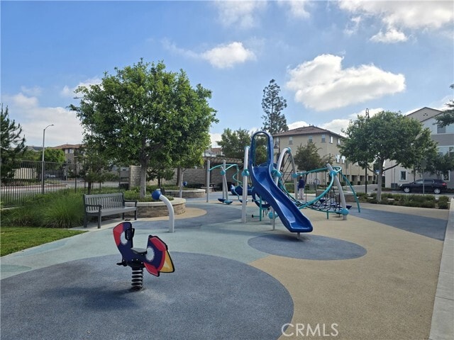 Building Photo - 336 Lantana Dr