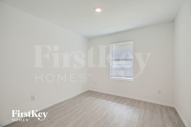 Building Photo - 3921 Far Horizon