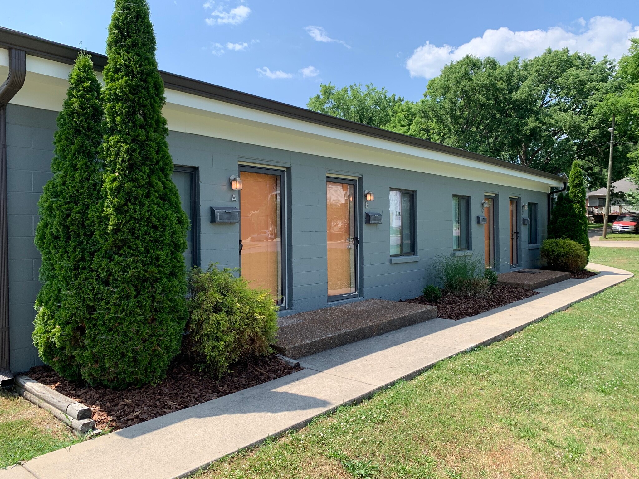 Exterior - 24 Trimble St