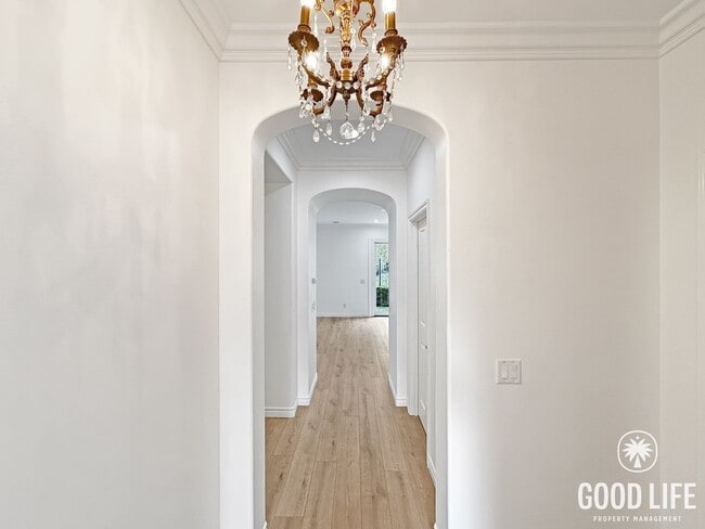 Building Photo - Highly Desired Irvine Living | 3-Bed, Office, Gated Community