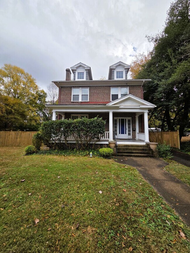 Building Photo - Renovated stately brick home in Forest Hill area on large lot.