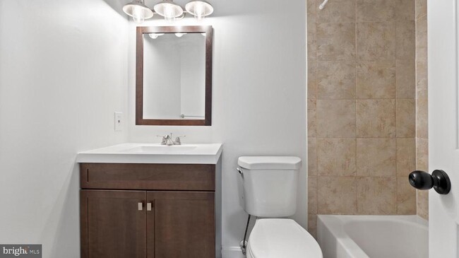 Building Photo - 4389 Pembrook Village Dr