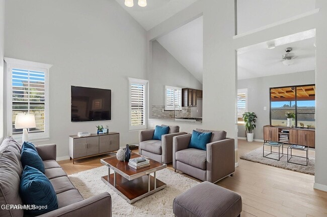 Building Photo - 11734 Stone Castle Dr