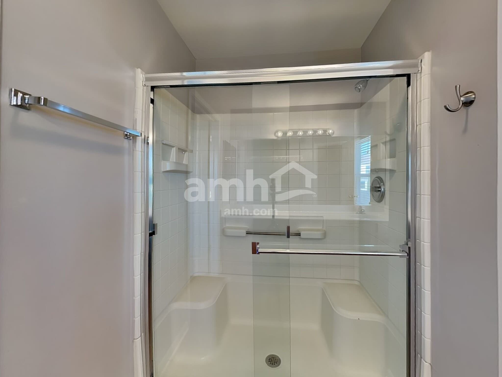 Building Photo - 2364 Chesapeake Bay