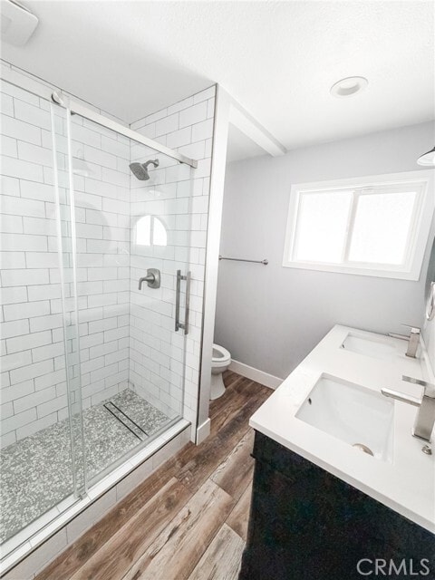 Building Photo - 650 Juanita St