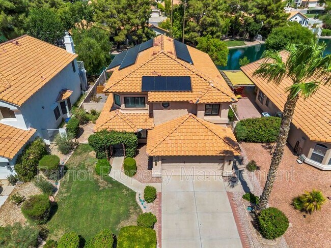 Building Photo - 1575 S Pennington Dr