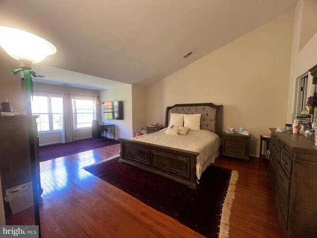 Building Photo - 7317 Hampton Manor Pl