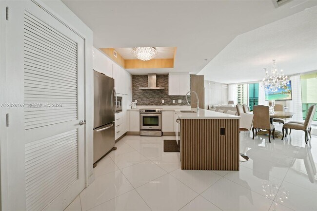 Building Photo - 150 Sunny Isles Blvd