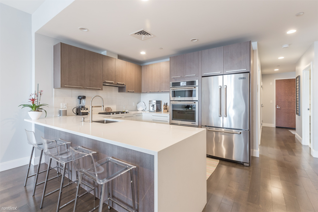 Building Photo - 2 br, 2 bath  - 150 Dorchester Ave Apt 611