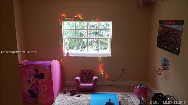 Building Photo - 9841 SW 48th St