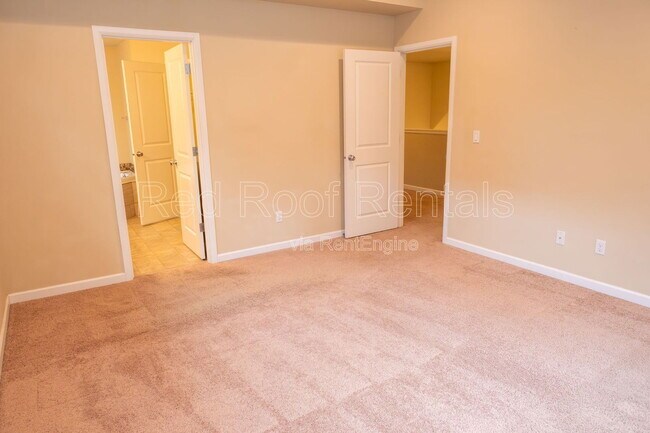 Building Photo - 4014 203rd St Ct E