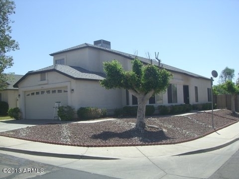 Building Photo - 5945 W Desert Cove Ave