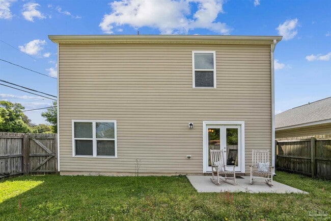 Building Photo - 499 Portside Dr