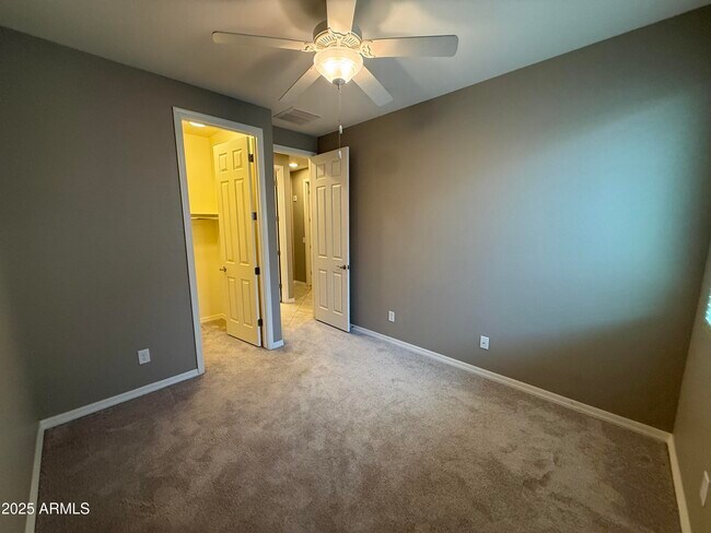 Building Photo - 276 E Coconino Dr