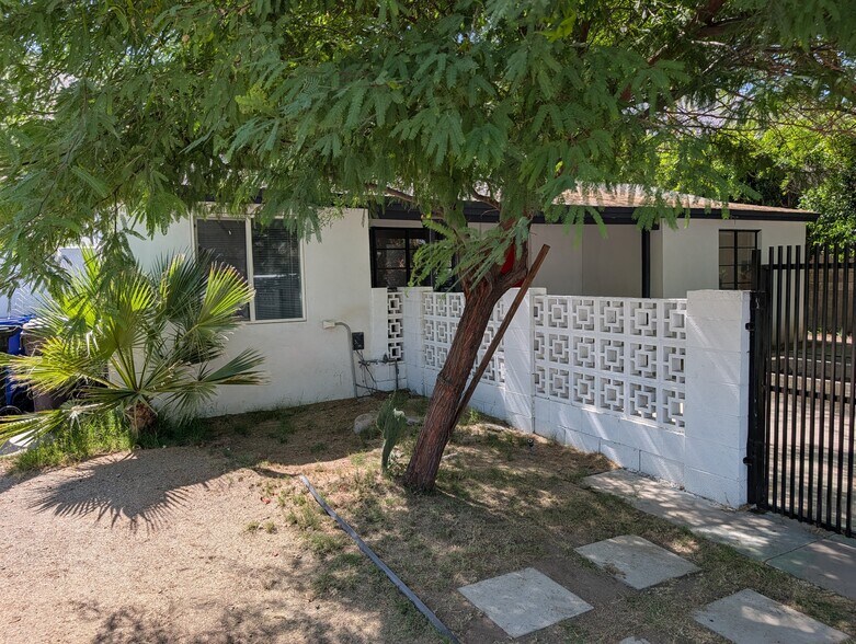 Building Photo - 221 Avenida Ortega