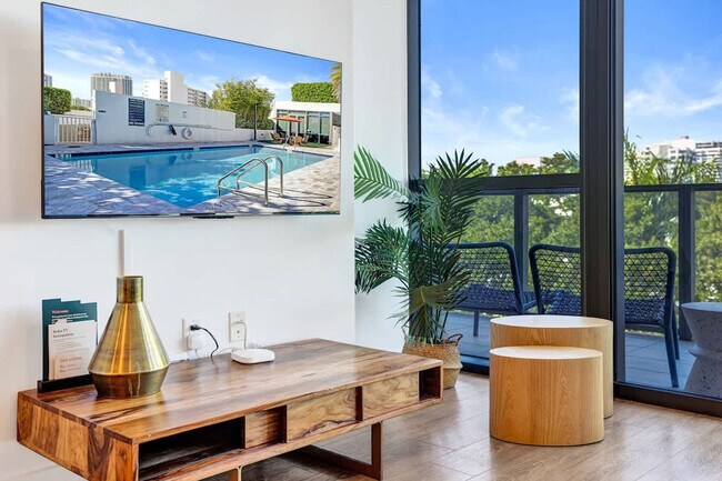 Building Photo - 1220 17th St