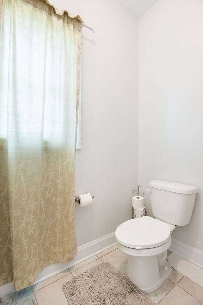 Building Photo - 110 Evergreen Frst Dr