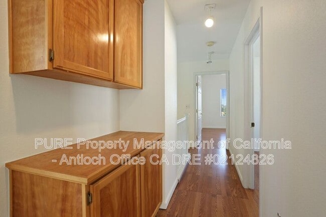 Building Photo - 2304 Yorkshire Ct