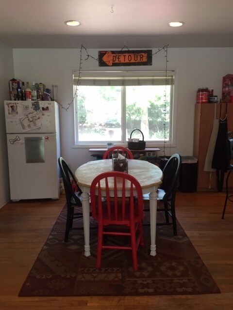Building Photo - Spacious 5BD/2.5BA South Boulder Home - Available August 14th
