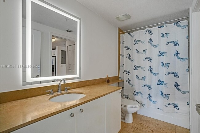 Building Photo - 170 SE 14th St