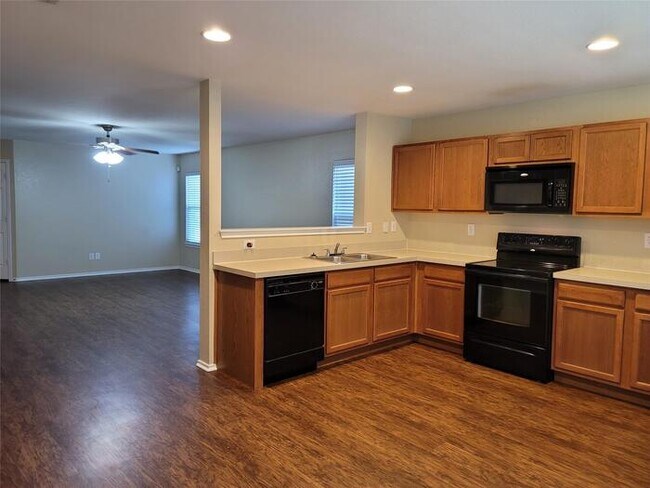 Building Photo - 3/2/2 coming soon in Burleson